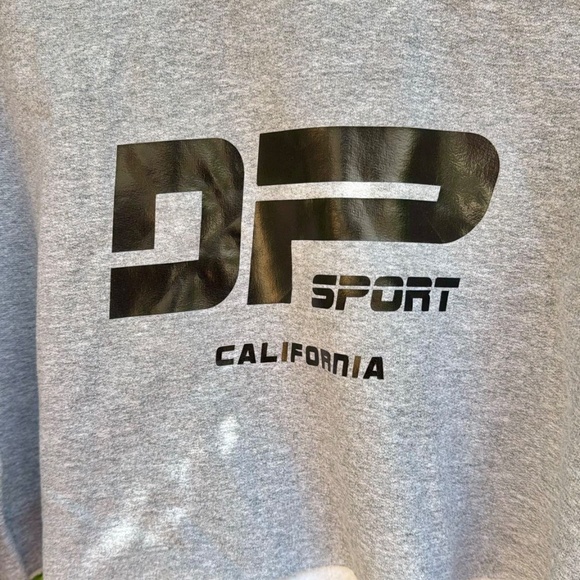 DANIEL PATRICK Sport Women's Large Cropped Sweater SAMPLE Grey - Picture 4 of 6